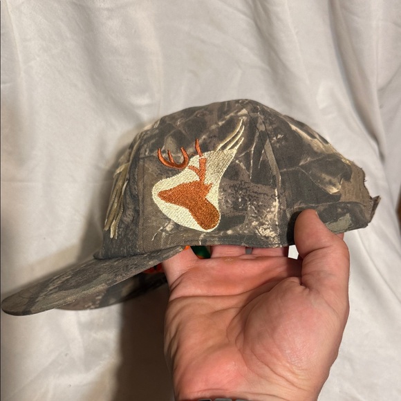 Buckwing Men’s Snapback Camouflage Hat - Picture 2 of 6